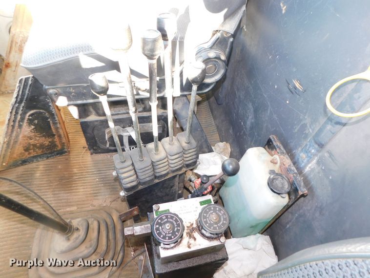 image for item DJ5854 1993 Ford L7000  dump truck