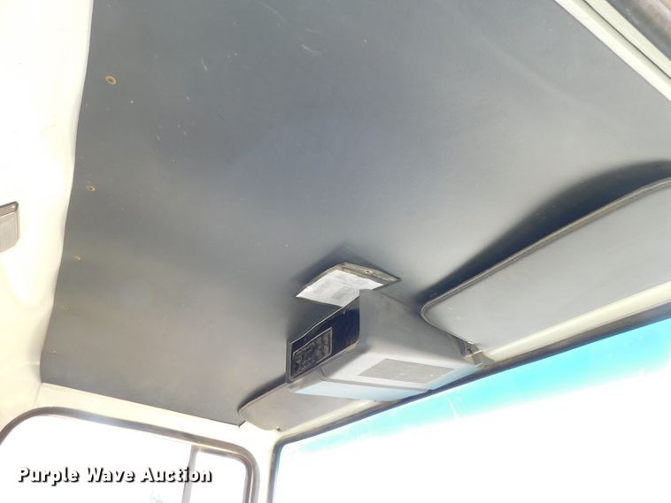 image for item DJ5854 1993 Ford L7000  dump truck