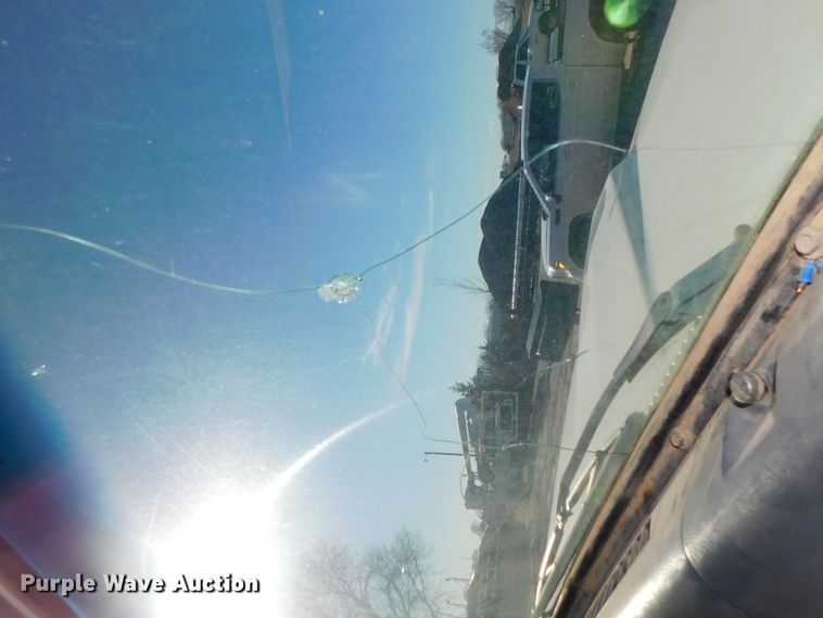 image for item DJ5854 1993 Ford L7000  dump truck