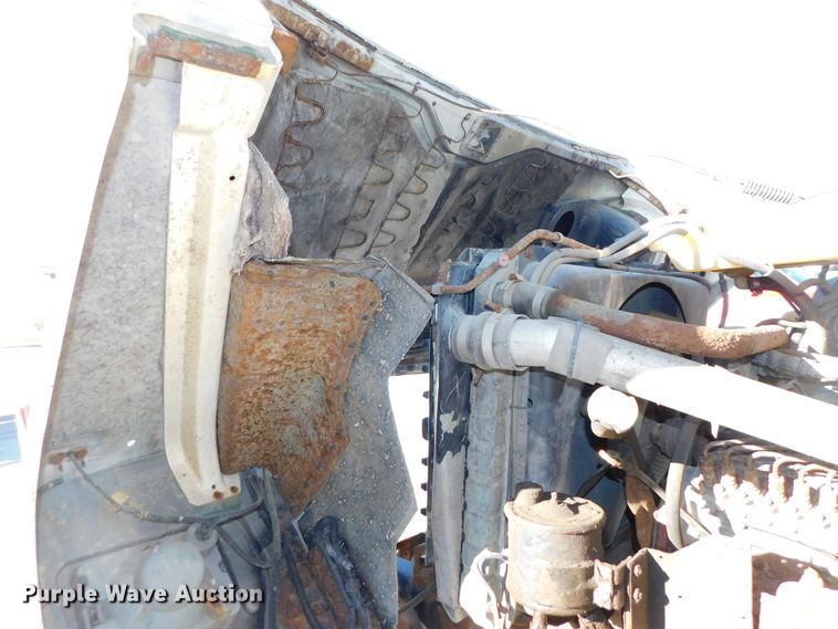 image for item DJ5854 1993 Ford L7000  dump truck