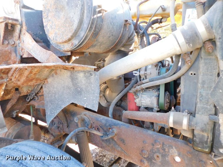 image for item DJ5854 1993 Ford L7000  dump truck