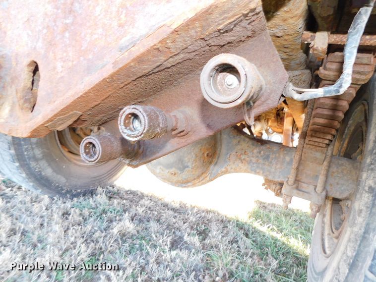 image for item DJ5854 1993 Ford L7000  dump truck