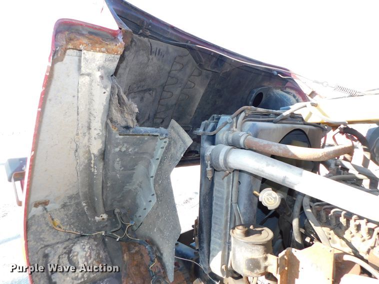 image for item DJ5855 1993 Ford L7000  dump truck