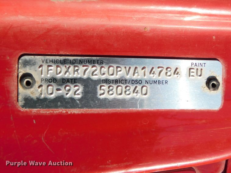 image for item DJ5855 1993 Ford L7000  dump truck