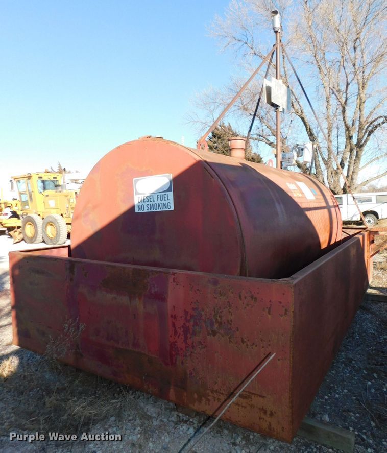 image for item DJ5857 Fuel tank