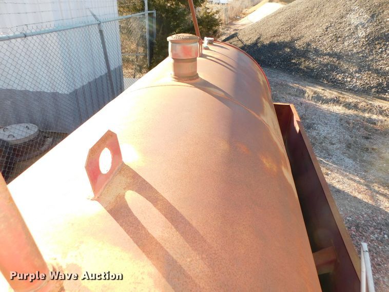 image for item DJ5857 Fuel tank