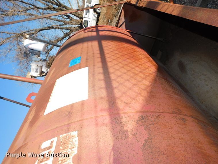 image for item DJ5857 Fuel tank