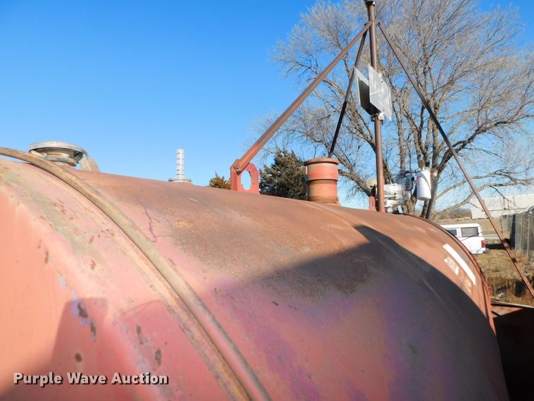 image for item DJ5857 Fuel tank