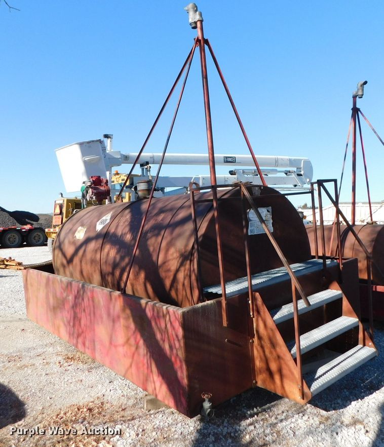 image for item DJ5865 Fuel tank