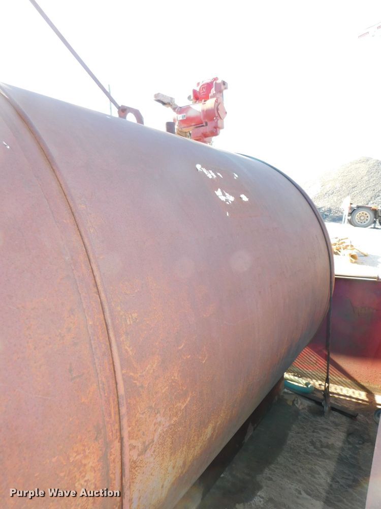 image for item DJ5865 Fuel tank