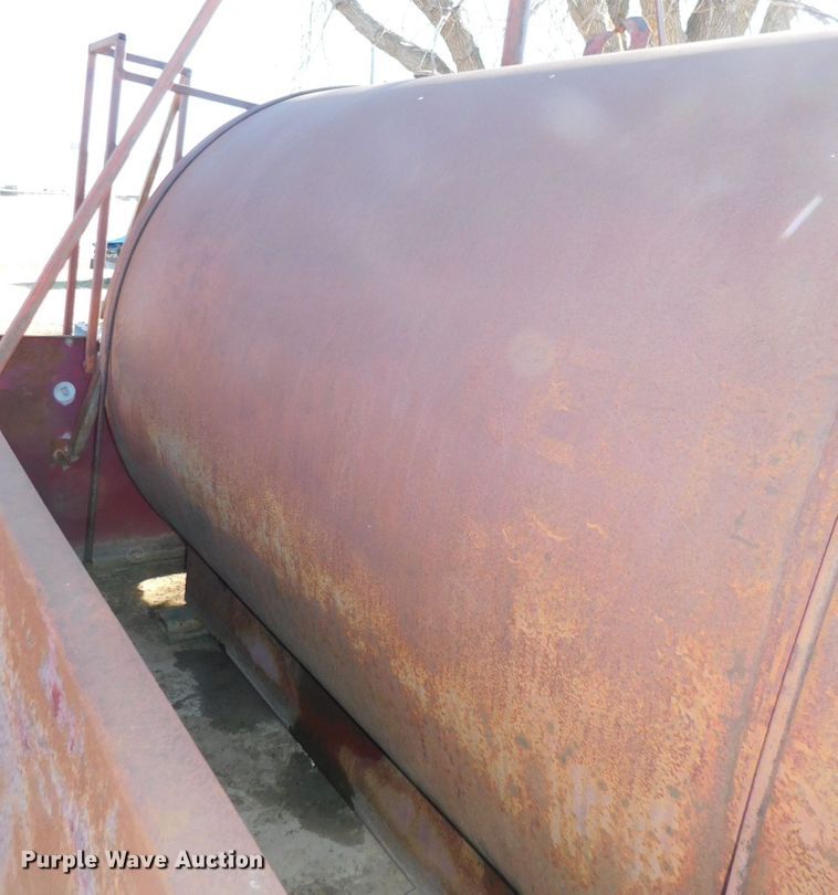 image for item DJ5865 Fuel tank