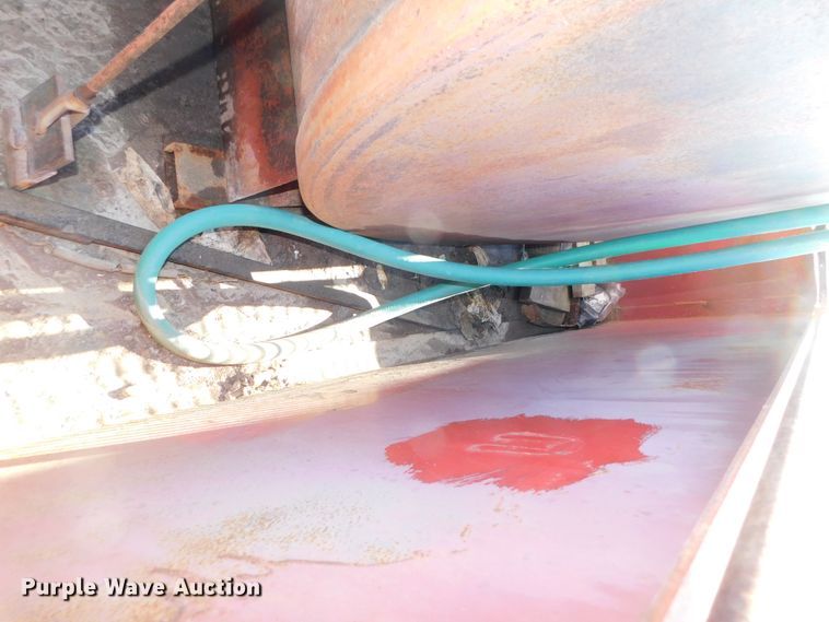 image for item DJ5865 Fuel tank