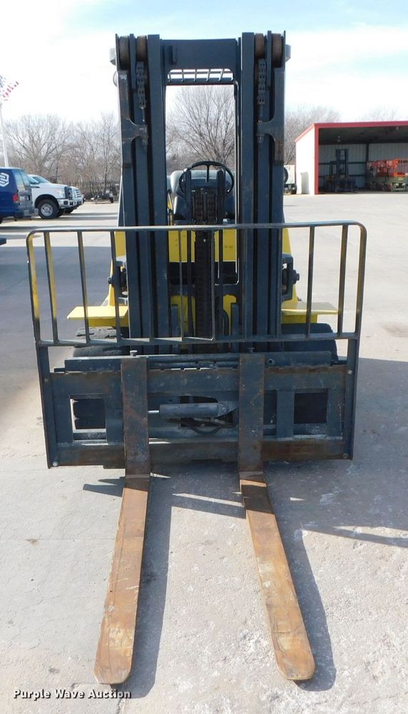 image for item DJ5871 1993 Hyster H80XL   forklift