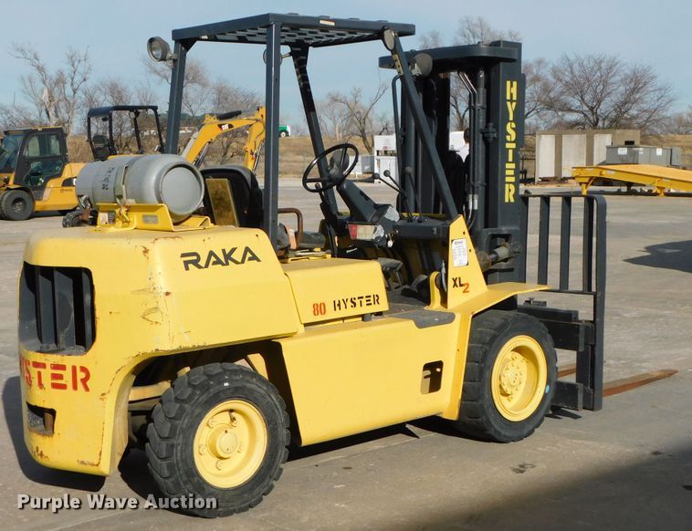 image for item DJ5871 1993 Hyster H80XL   forklift