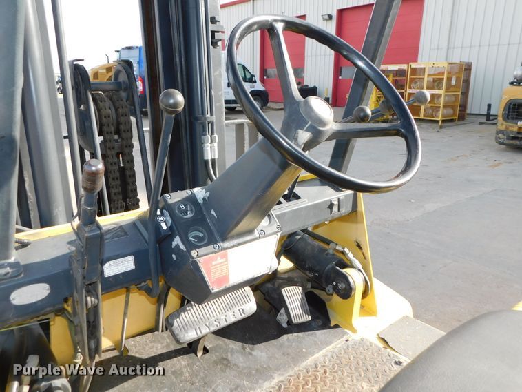 image for item DJ5871 1993 Hyster H80XL   forklift