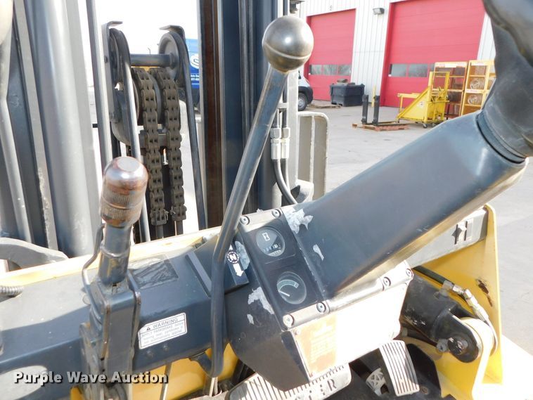 image for item DJ5871 1993 Hyster H80XL   forklift