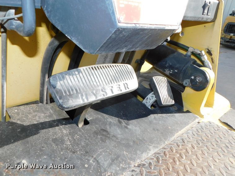 image for item DJ5871 1993 Hyster H80XL   forklift