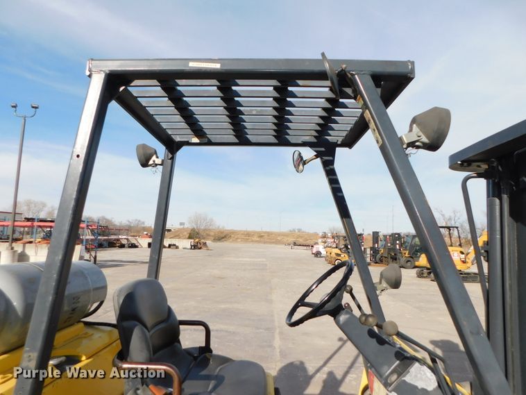 image for item DJ5871 1993 Hyster H80XL   forklift