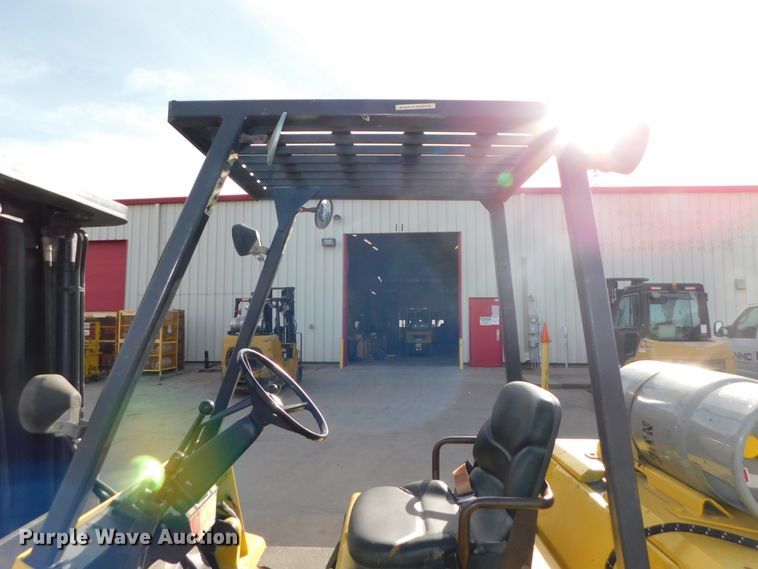 image for item DJ5871 1993 Hyster H80XL   forklift