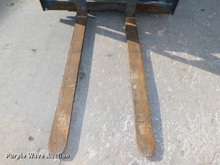 image for item DJ5871 1993 Hyster H80XL   forklift