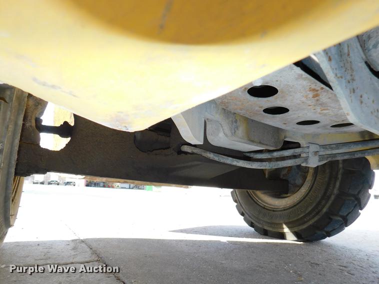 image for item DJ5871 1993 Hyster H80XL   forklift