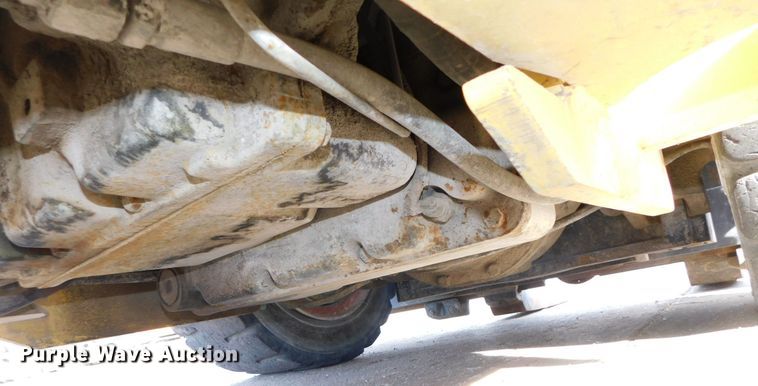 image for item DJ5871 1993 Hyster H80XL   forklift