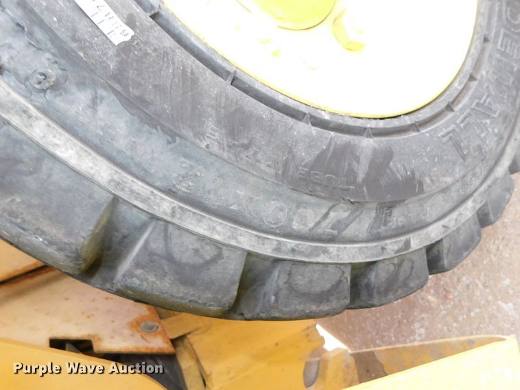 image for item DJ5871 1993 Hyster H80XL   forklift