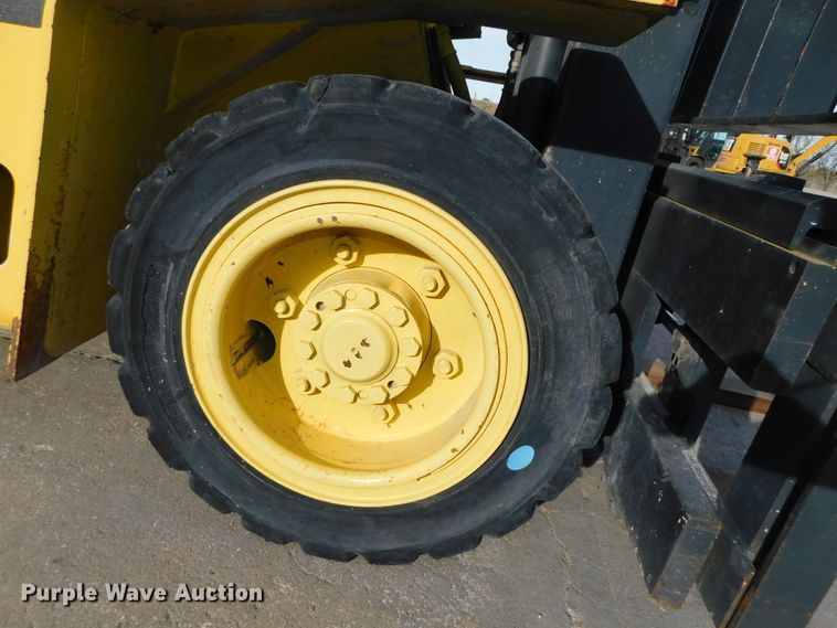 image for item DJ5871 1993 Hyster H80XL   forklift