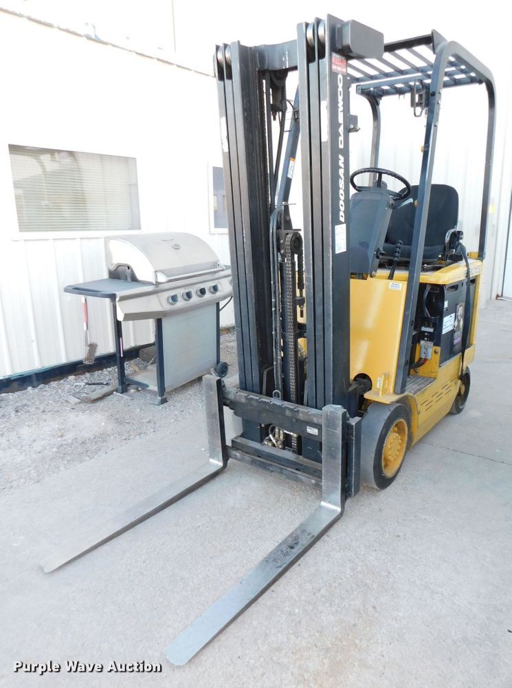image for item DJ5876 2005 Doosan BC15S  forklift