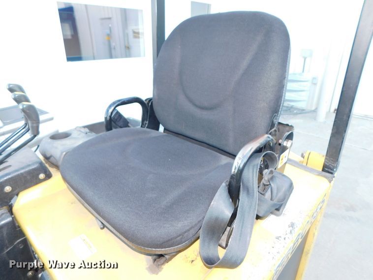 image for item DJ5876 2005 Doosan BC15S  forklift