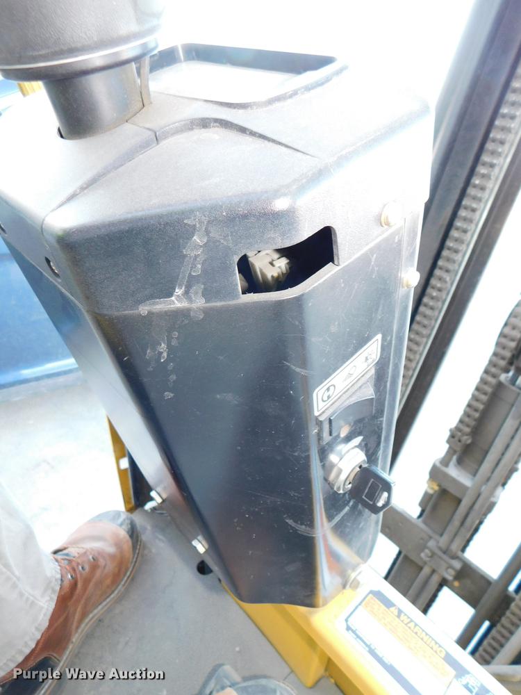 image for item DJ5876 2005 Doosan BC15S  forklift