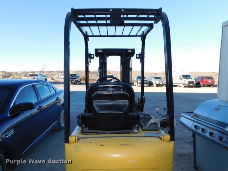 image for item DJ5876 2005 Doosan BC15S  forklift