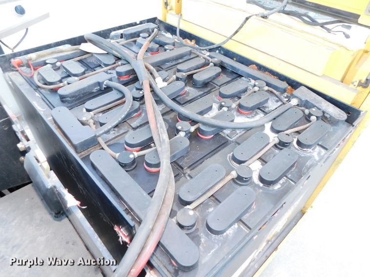 image for item DJ5876 2005 Doosan BC15S  forklift