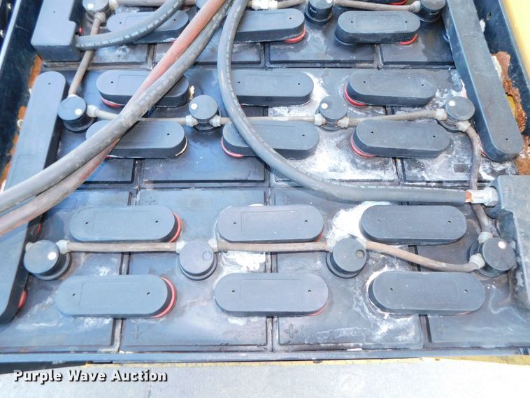 image for item DJ5876 2005 Doosan BC15S  forklift