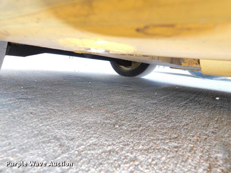 image for item DJ5876 2005 Doosan BC15S  forklift