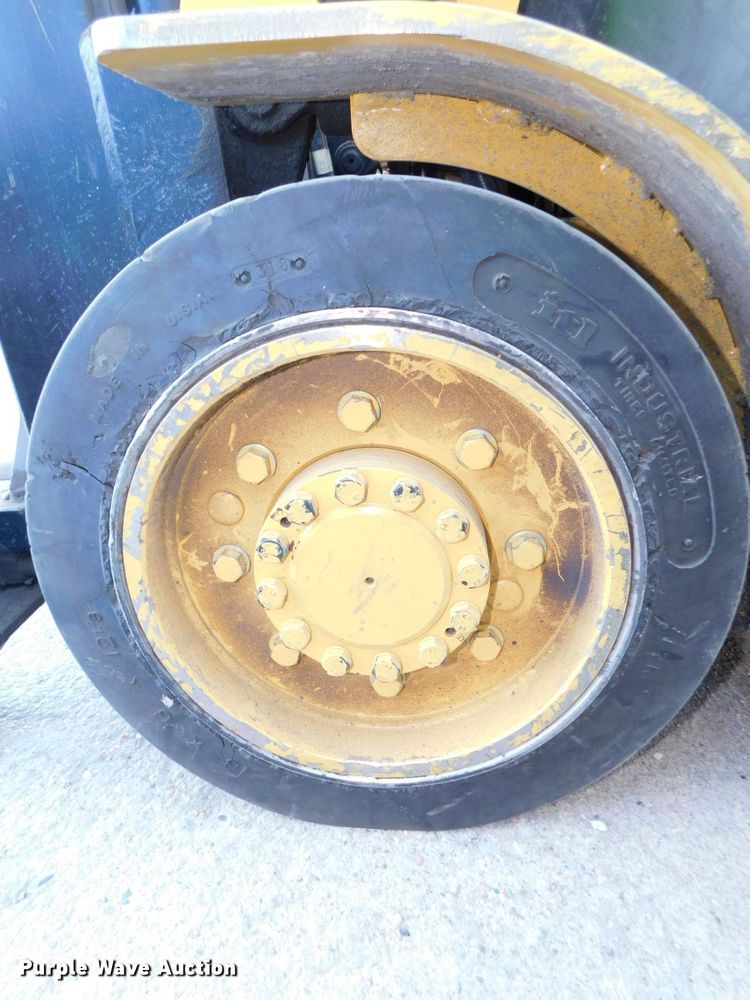 image for item DJ5876 2005 Doosan BC15S  forklift