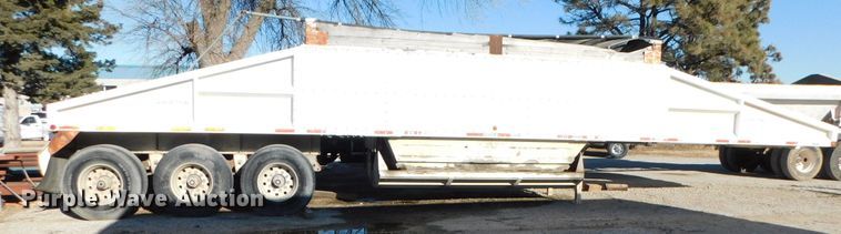 image for item DJ5877 1996 Dakota bottom dump trailer