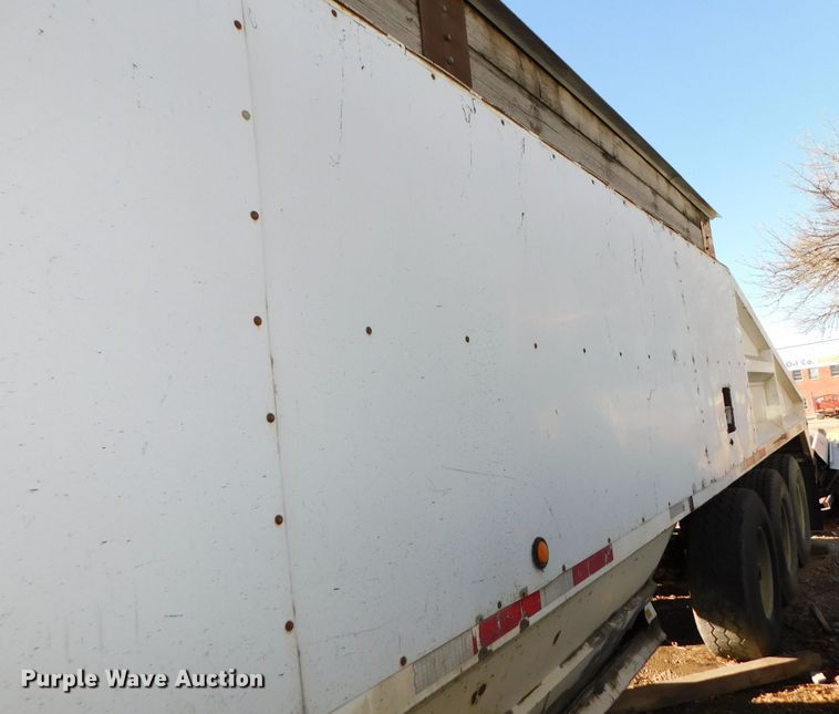 image for item DJ5877 1996 Dakota bottom dump trailer