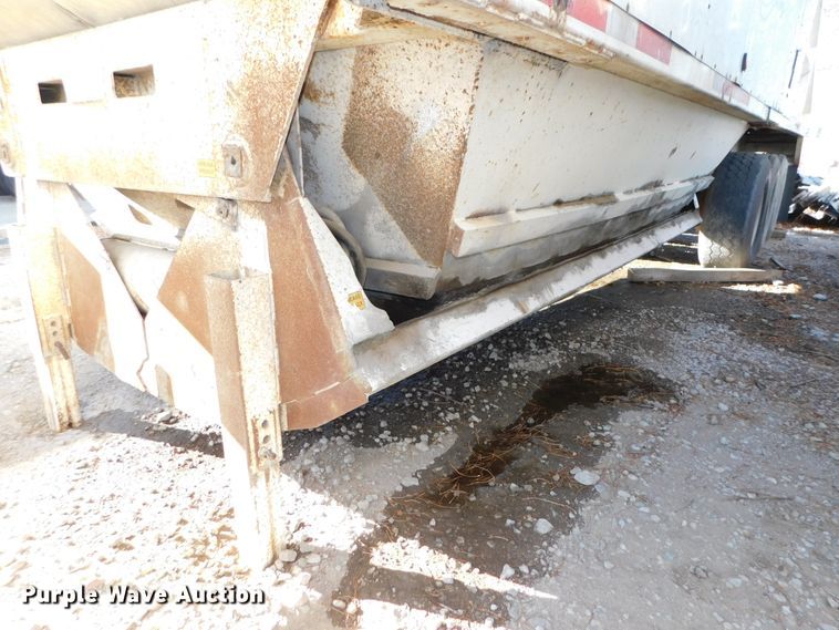 image for item DJ5877 1996 Dakota bottom dump trailer