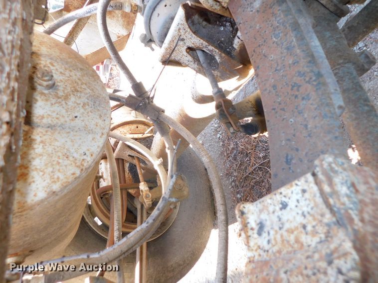 image for item DJ5877 1996 Dakota bottom dump trailer