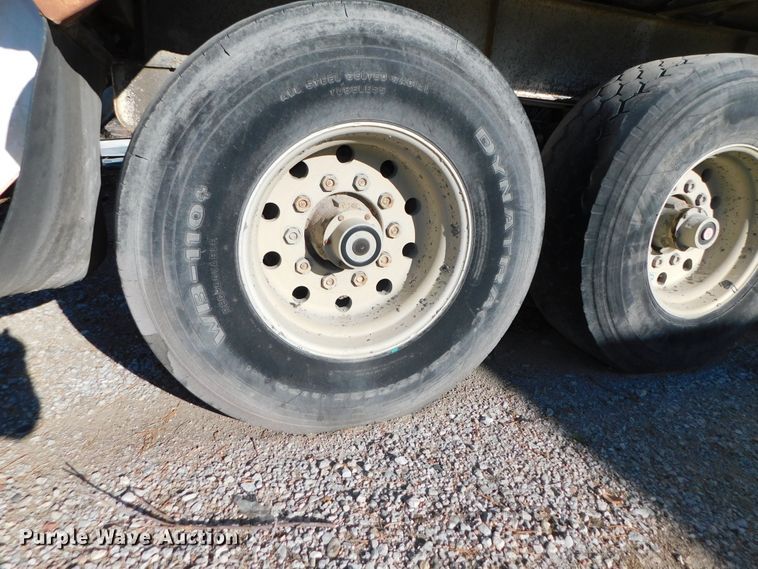 image for item DJ5877 1996 Dakota bottom dump trailer