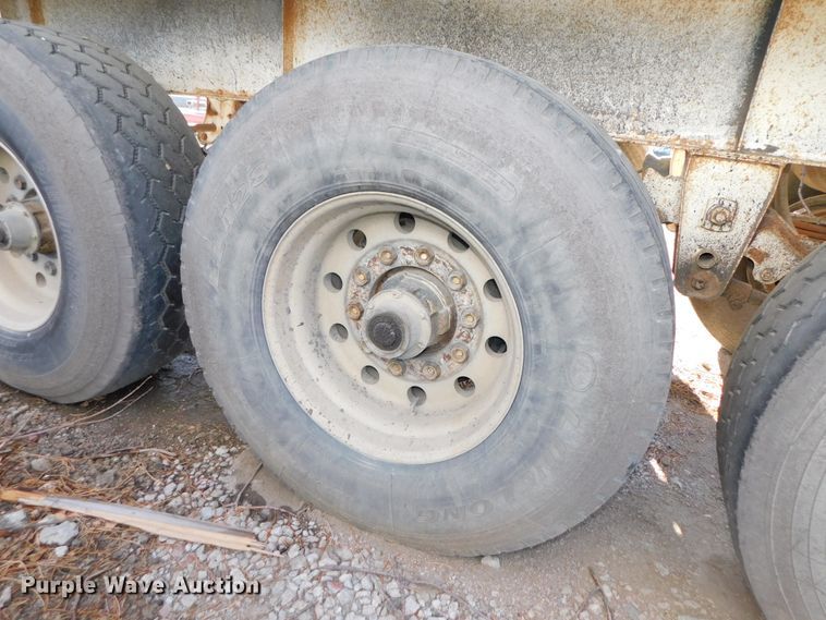 image for item DJ5877 1996 Dakota bottom dump trailer