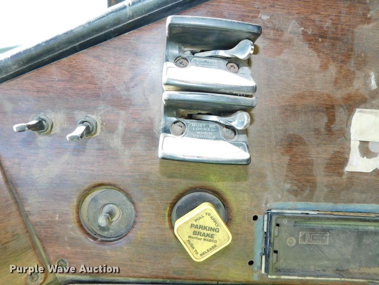 image for item DJ5878 1990 Freightliner FLD120  dump truck