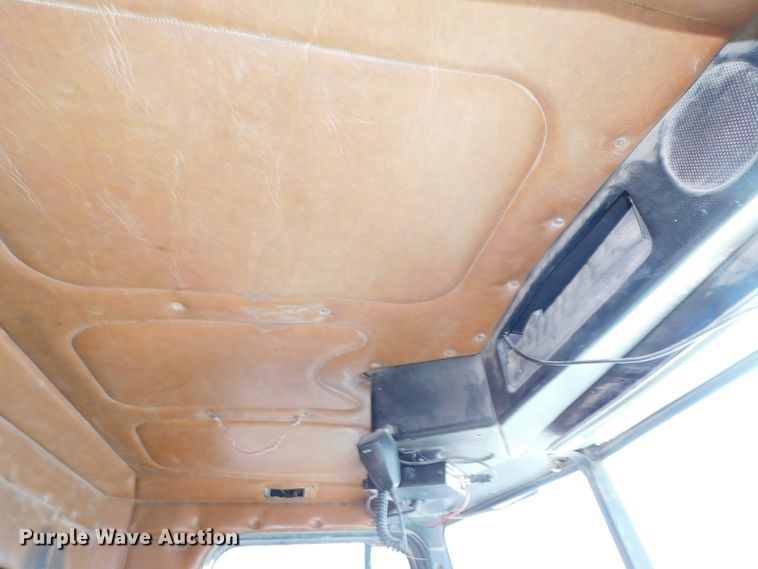 image for item DJ5878 1990 Freightliner FLD120  dump truck