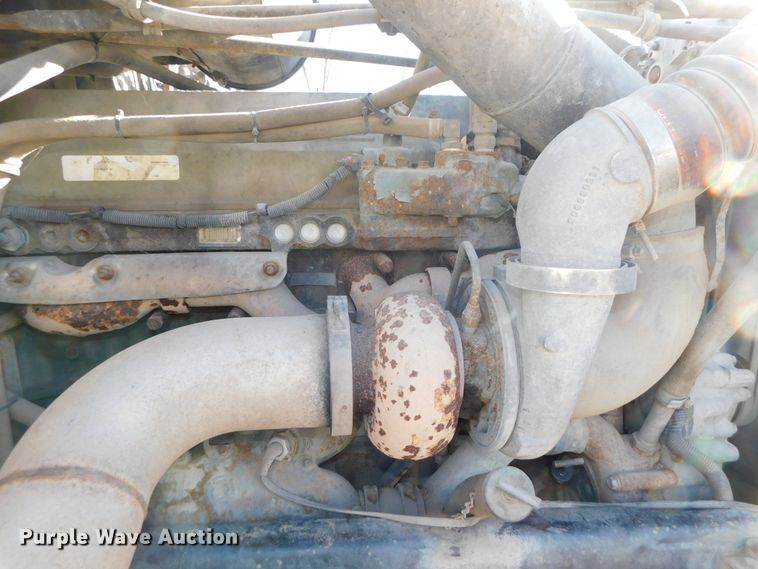 image for item DJ5878 1990 Freightliner FLD120  dump truck