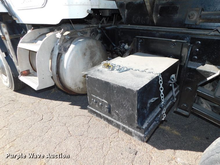 image for item DJ5878 1990 Freightliner FLD120  dump truck