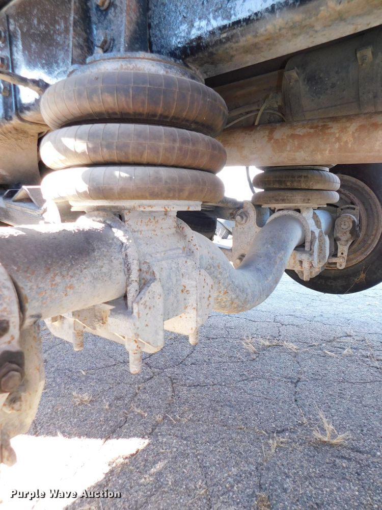 image for item DJ5878 1990 Freightliner FLD120  dump truck