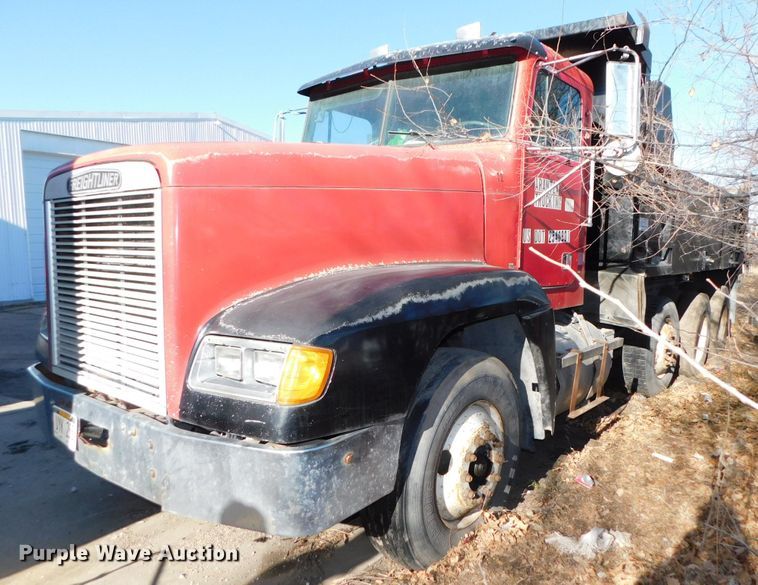 image for item DJ5879 1991 Freightliner FLD120  dump truck