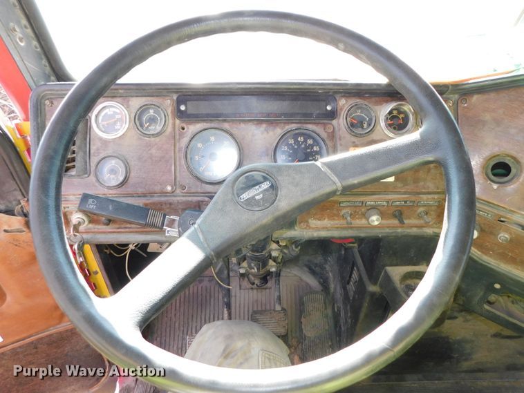 image for item DJ5879 1991 Freightliner FLD120  dump truck