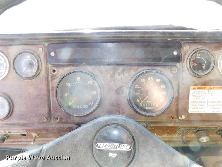 image for item DJ5879 1991 Freightliner FLD120  dump truck